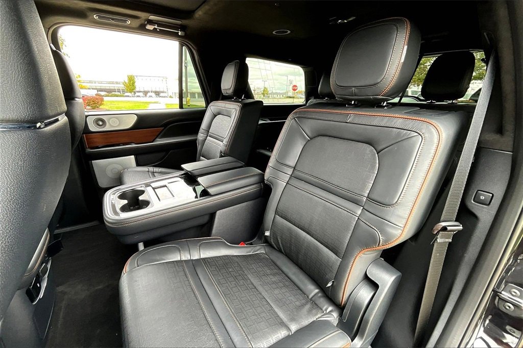 Used 2023 Lincoln Navigator Black Label image 32