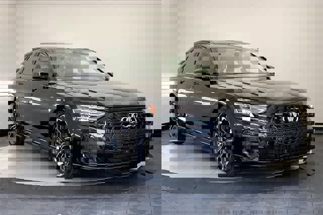 New 2025 Audi A8 L 3.0T