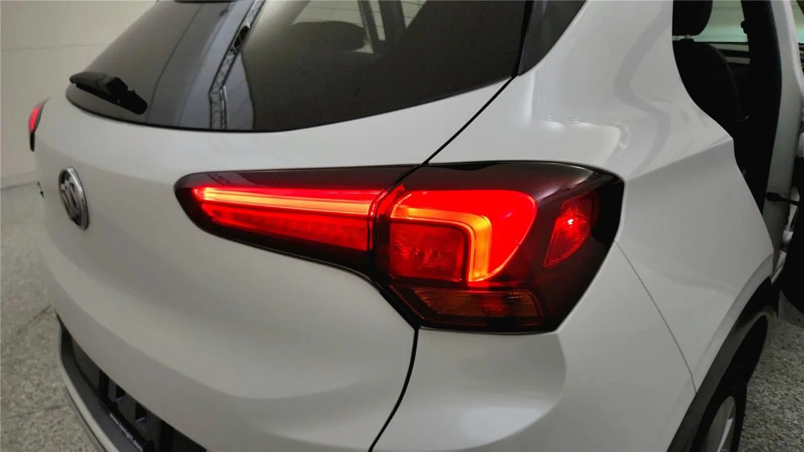 Used 2023 Buick Encore GX Essence w/ Experience Buick Package FWD image 15