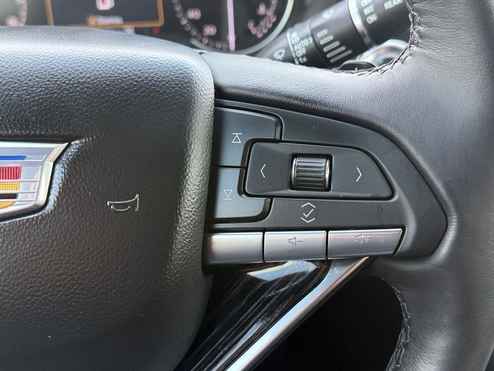 Used 2024 Cadillac XT6 Premium Luxury image 28