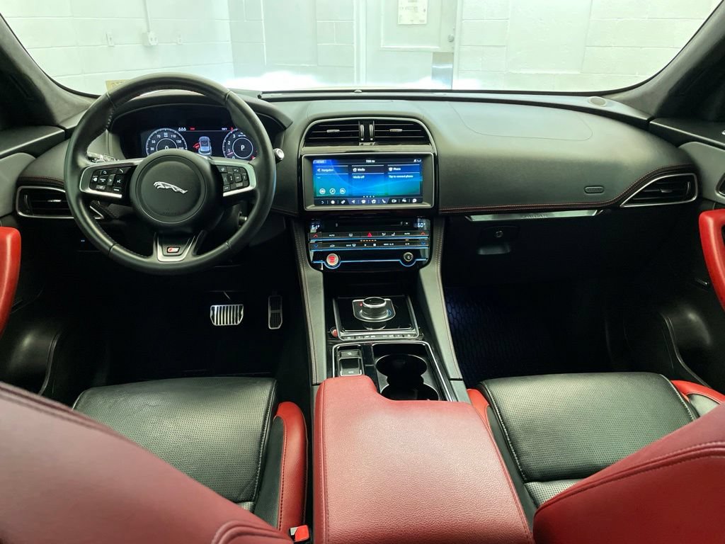 Used 2020 Jaguar F-PACE S AWD/4WD image 11
