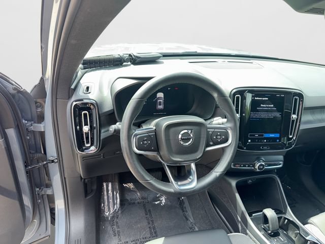 Certified 2023 Volvo XC40 Recharge Plus w/ Protection Package Premier AWD/4WD image 15