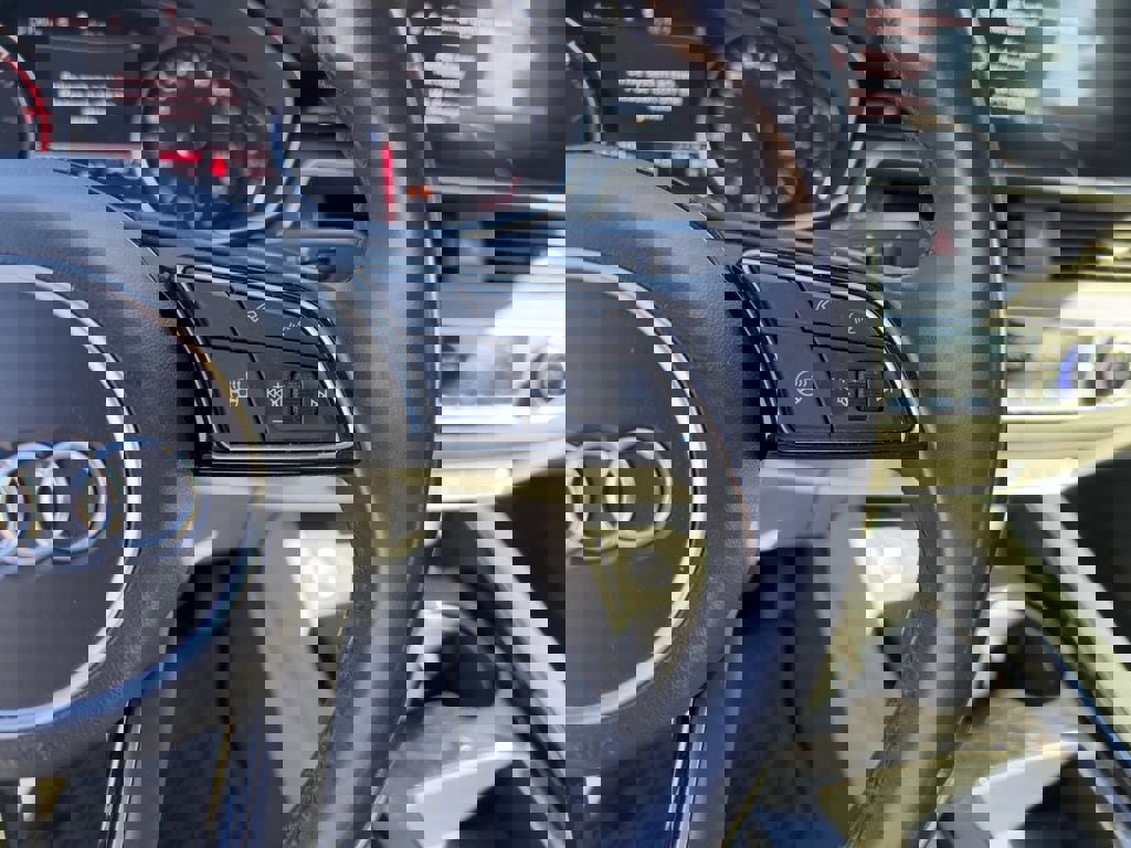 Used 2021 Audi A4 2.0T Premium w/ Convenience Package image 24