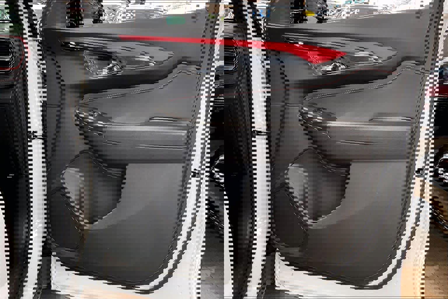 Used 2024 Chevrolet TrailBlazer RS w/ Driver Confidence Package image 21