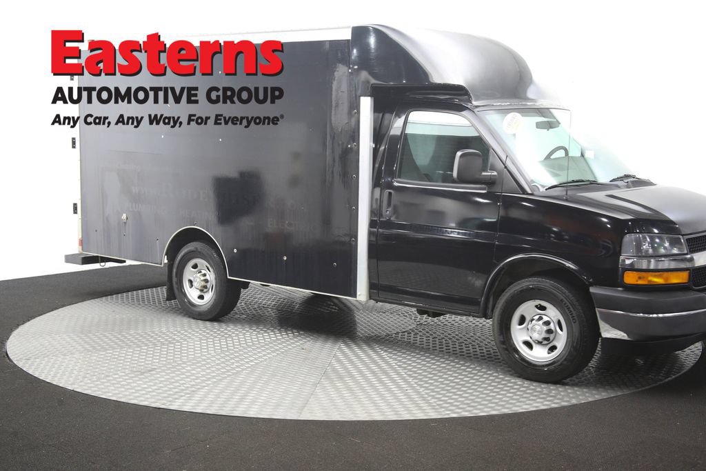 Used 2017 Chevrolet Express 3500 RWD image 45