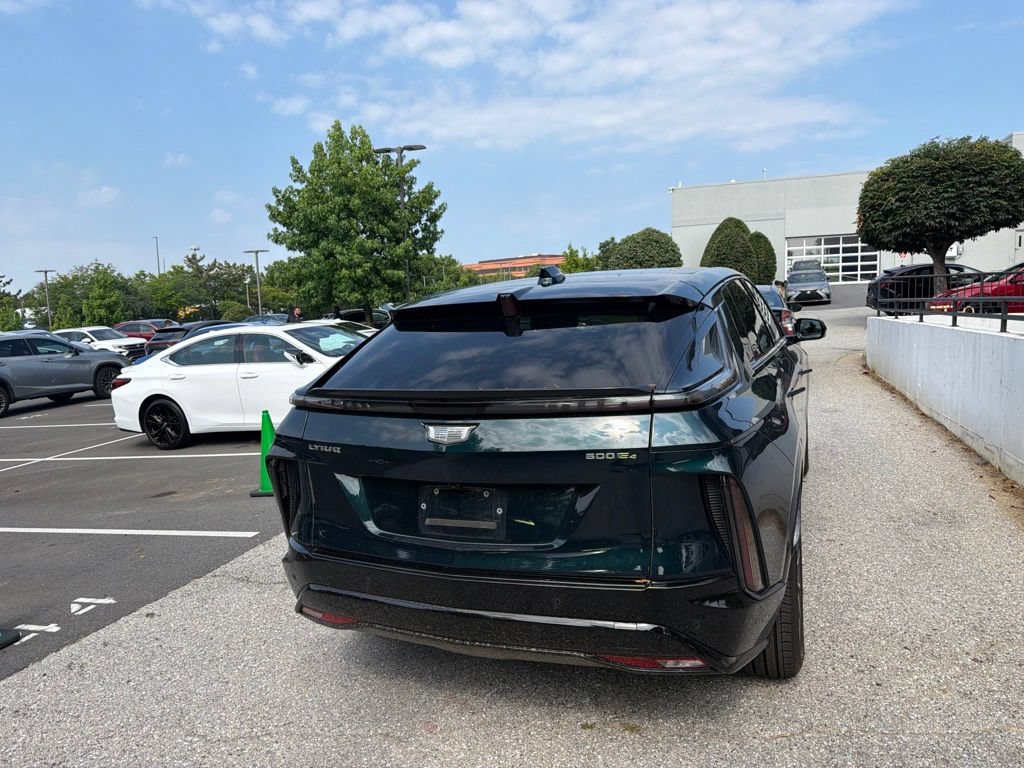 Used 2024 Cadillac Lyriq Sport w/ LPO, Floor Liner Package AWD/4WD image 11