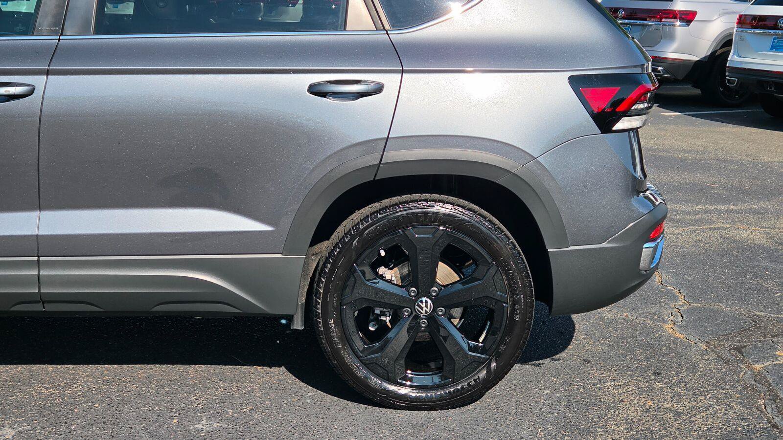 Certified 2025 Volkswagen Taos SEL w/ Black Wheel Plus Package AWD/4WD image 11