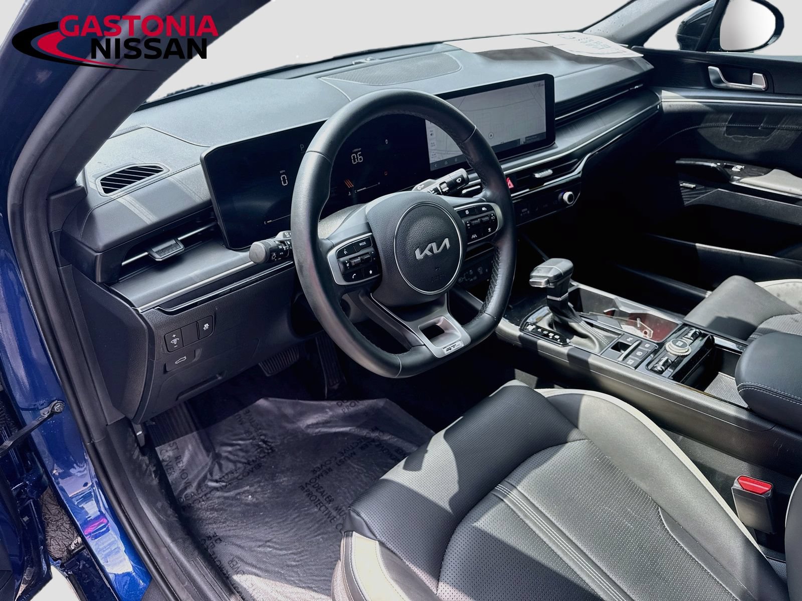 Used 2025 Kia K5 GT-Line w/ GT-Line Premium Package FWD image 11