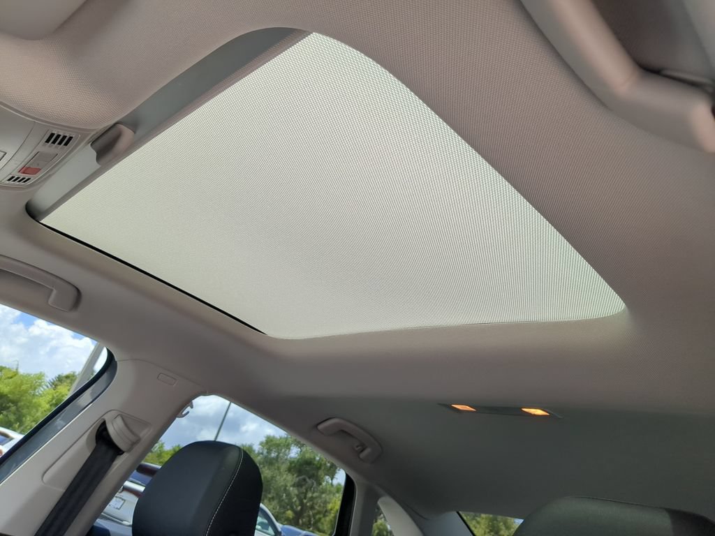 Certified 2024 Volkswagen Jetta SE w/ Panoramic Sunroof Package FWD image 21