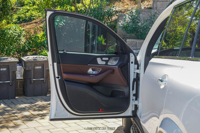 Used 2024 Mercedes-Benz GLS 450 4MATIC image 22