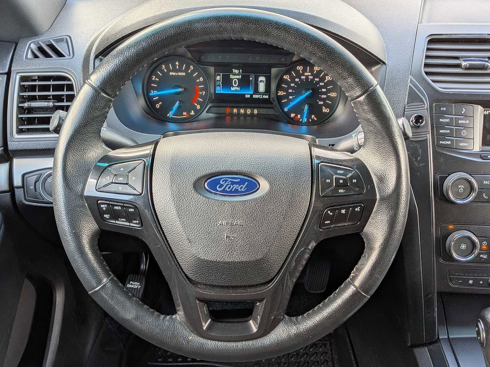 Used 2019 Ford Explorer XLT image 21