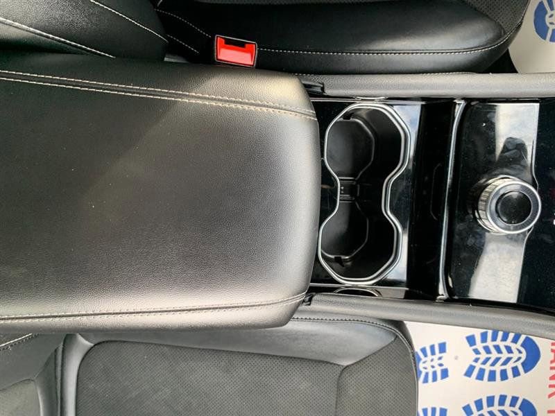 Used 2023 Jeep Grand Cherokee L Laredo image 26