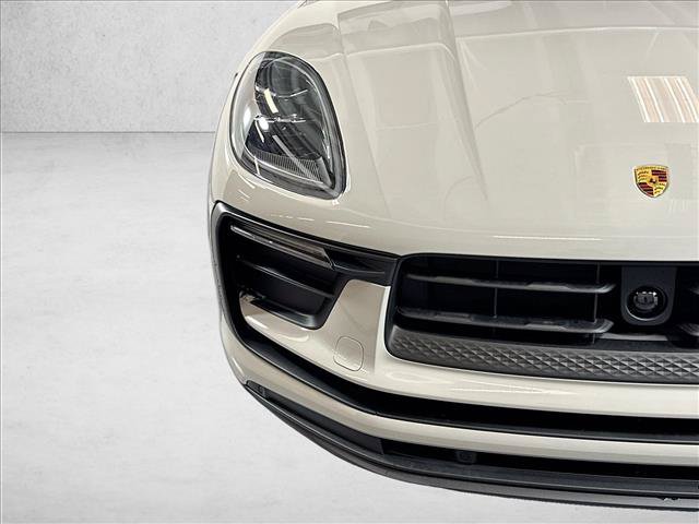 Used 2026 Porsche Macan AWD/4WD image 28