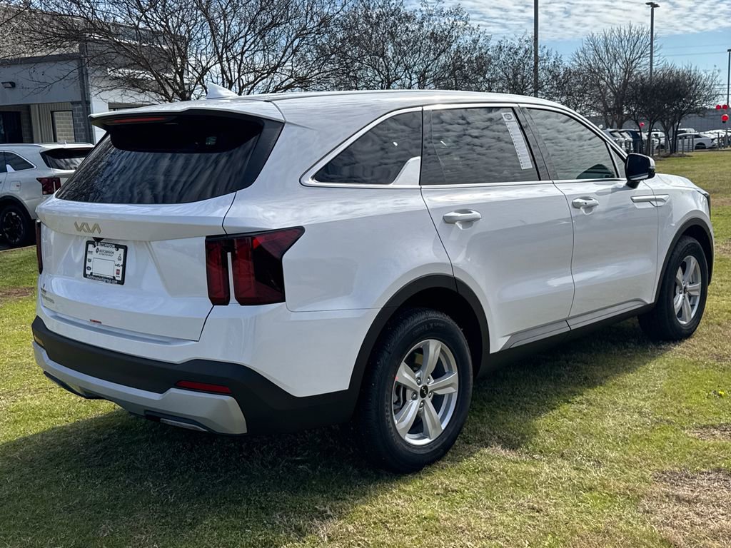 New 2026 Kia Sorento LX image 3