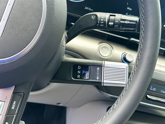 Certified 2025 Hyundai Kona SEL FWD image 17