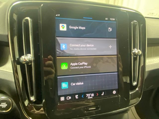 Certified 2025 Volvo XC40 B5 Core AWD/4WD image 17