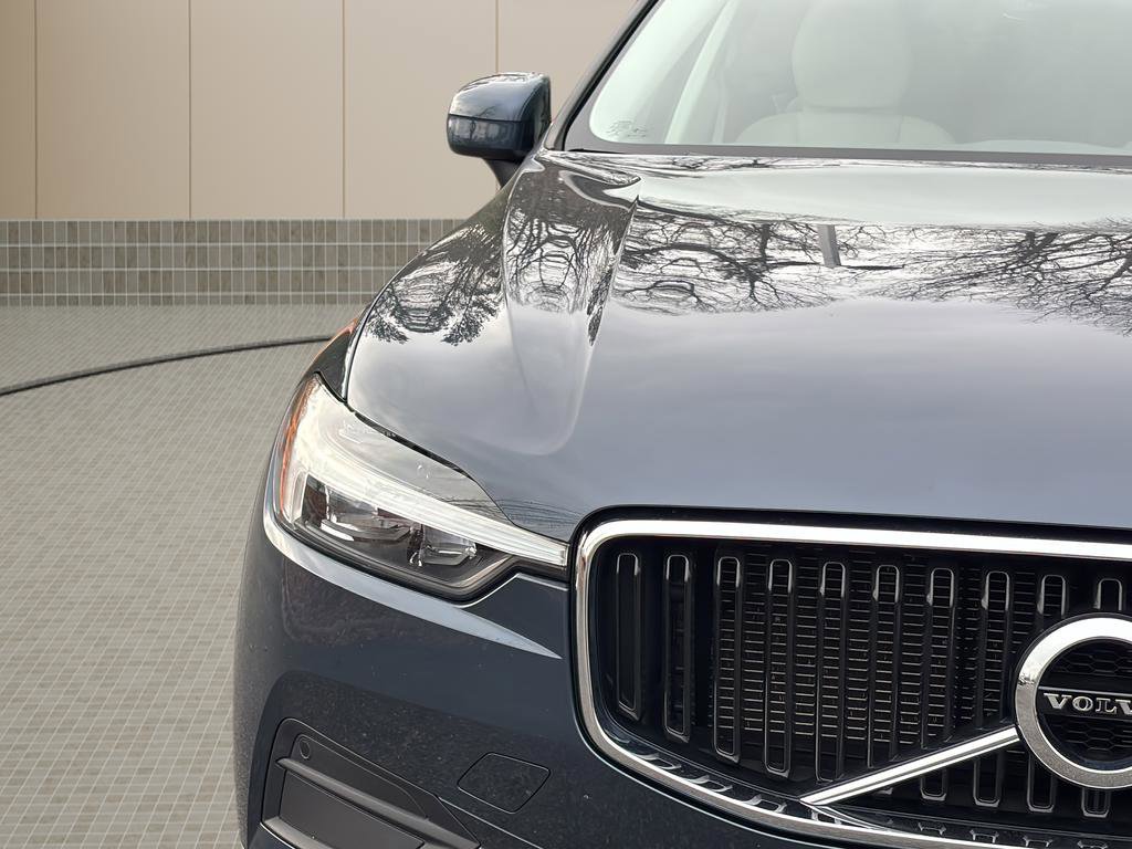 Used 2021 Volvo XC60 T5 Momentum w/ Premium Package image 10