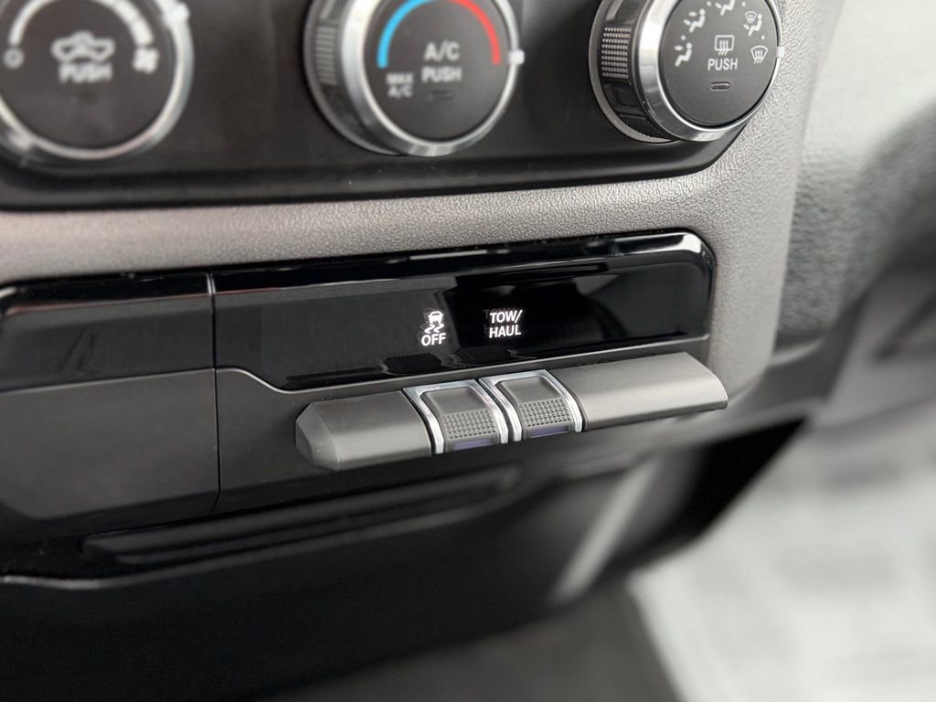 Used 2022 RAM 1500 Big Horn image 15