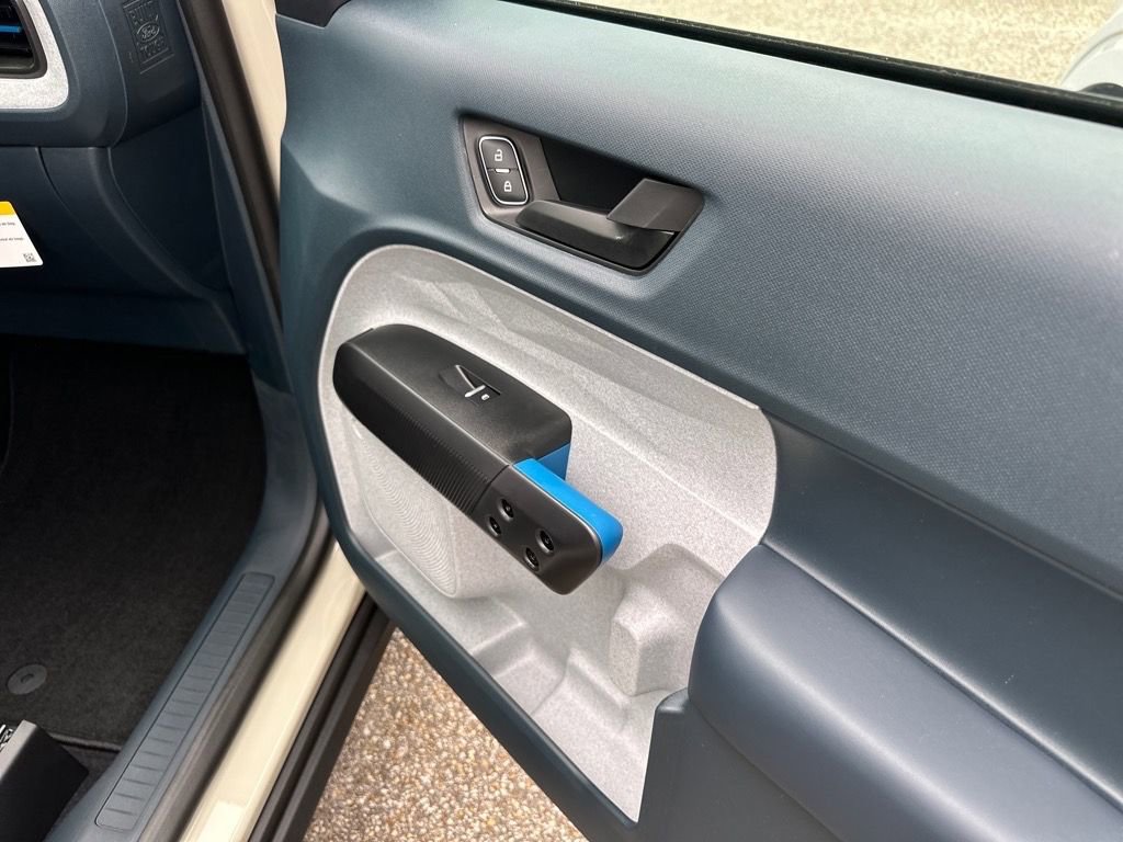New 2025 Ford Maverick XLT FWD image 17