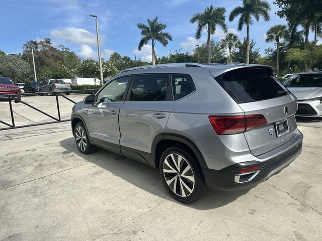 Used 2024 Volkswagen Taos SE FWD image 15