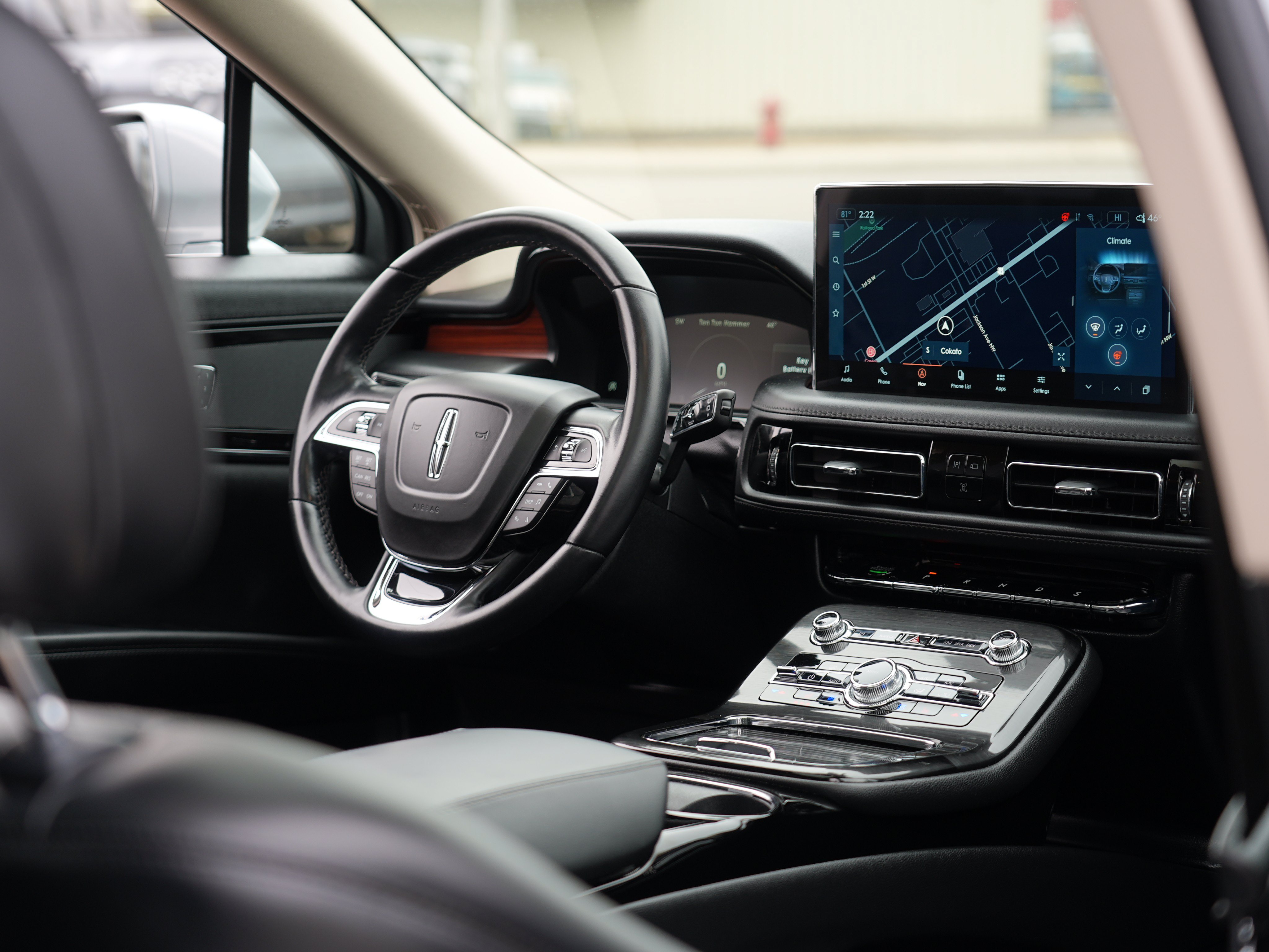 Used 2022 Lincoln Nautilus Reserve AWD/4WD image 34