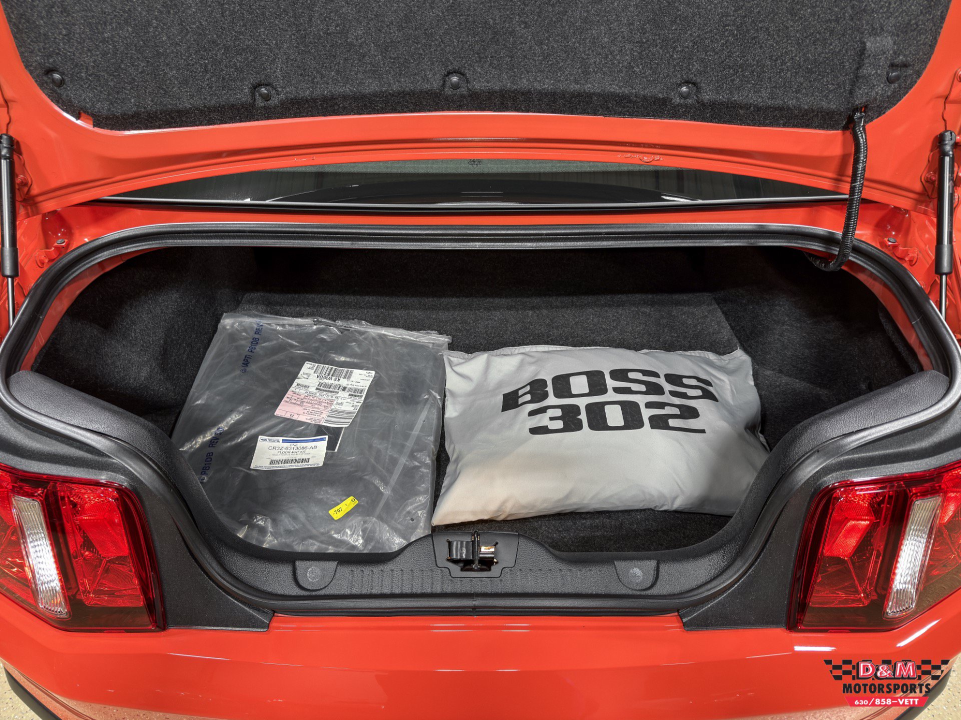 Used 2012 Ford Mustang Boss 302 w/ Boss 302 Accessory Pkg RWD image 37