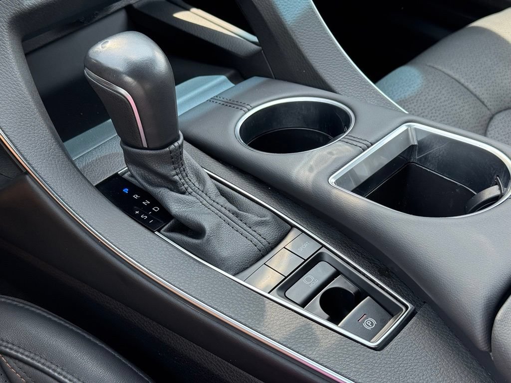 Used 2022 Toyota Avalon Limited w/ Advanced Safety Package FWD image 30