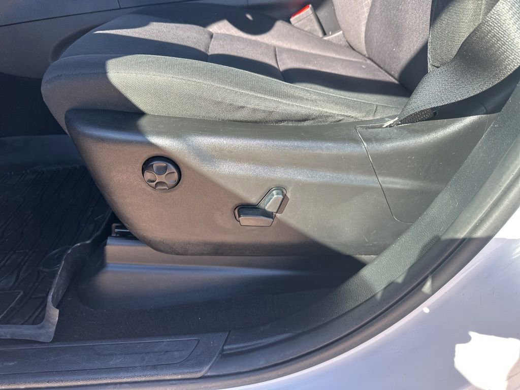 Used 2019 Jeep Grand Cherokee Laredo image 13