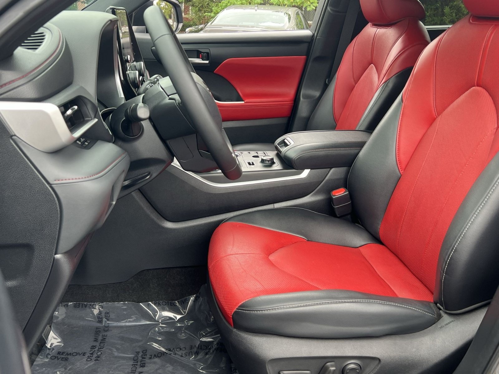 Used 2023 Toyota Highlander XSE AWD/4WD image 12