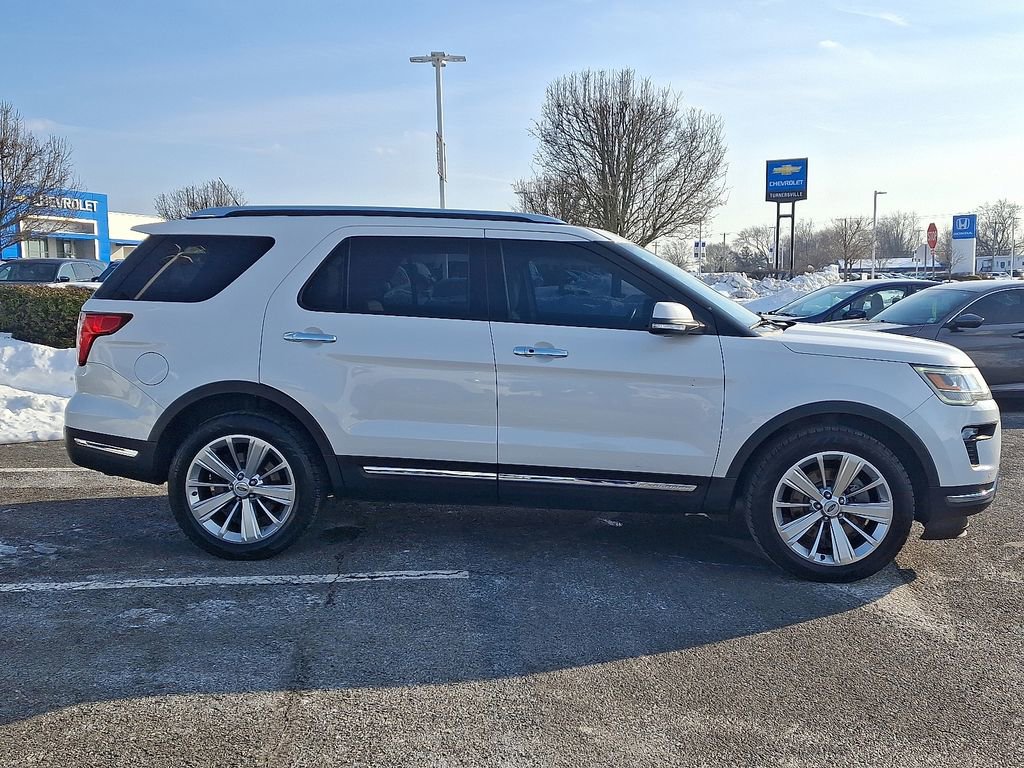 Used 2019 Ford Explorer Limited w/ Ford Safe & Smart Package image 7