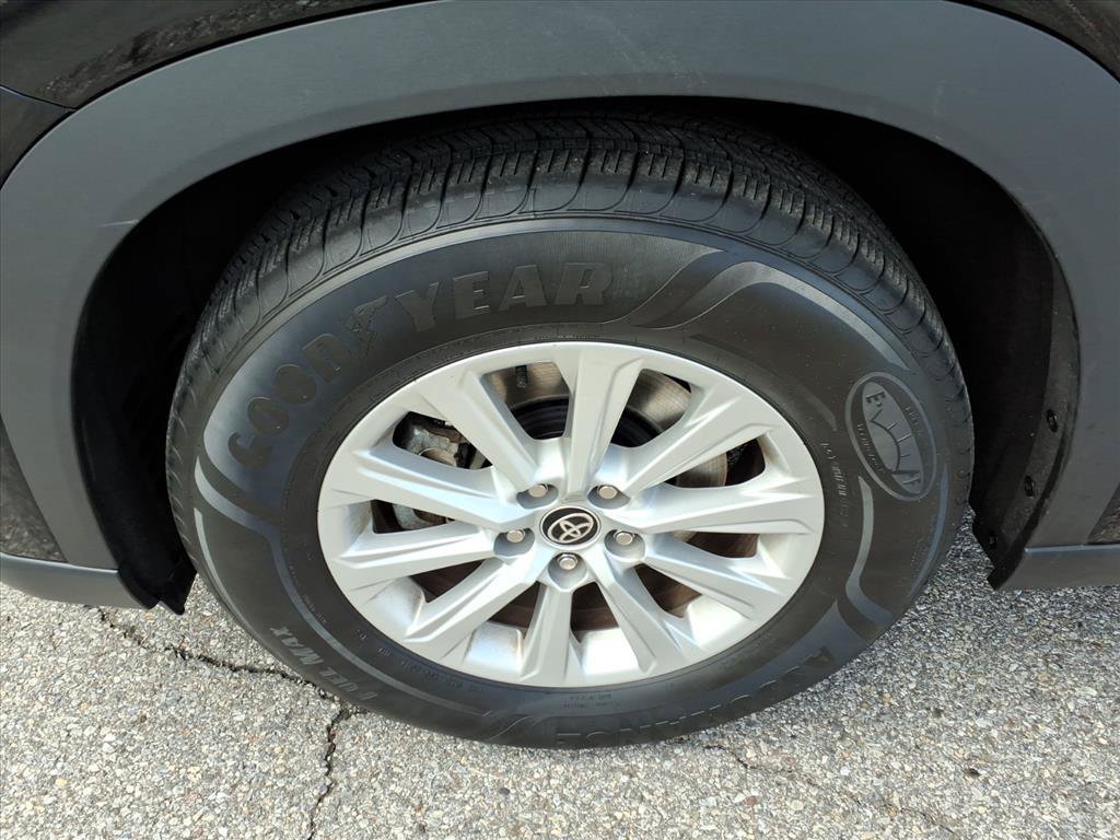 Certified 2025 Toyota Grand Highlander AWD image 11