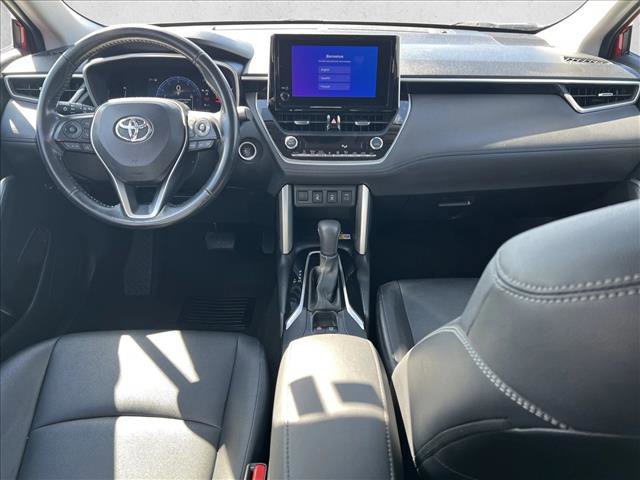 Certified 2023 Toyota Corolla Cross XLE image 18
