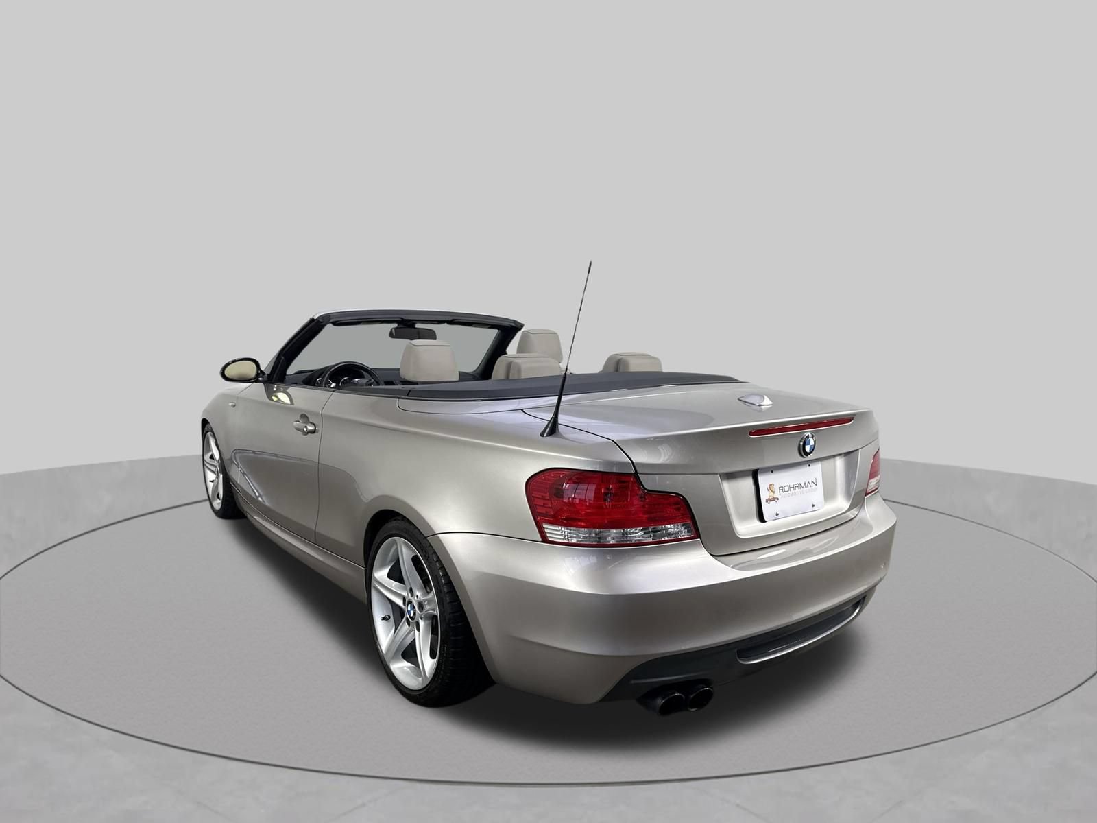 Used 2009 BMW 135i Convertible RWD image 29