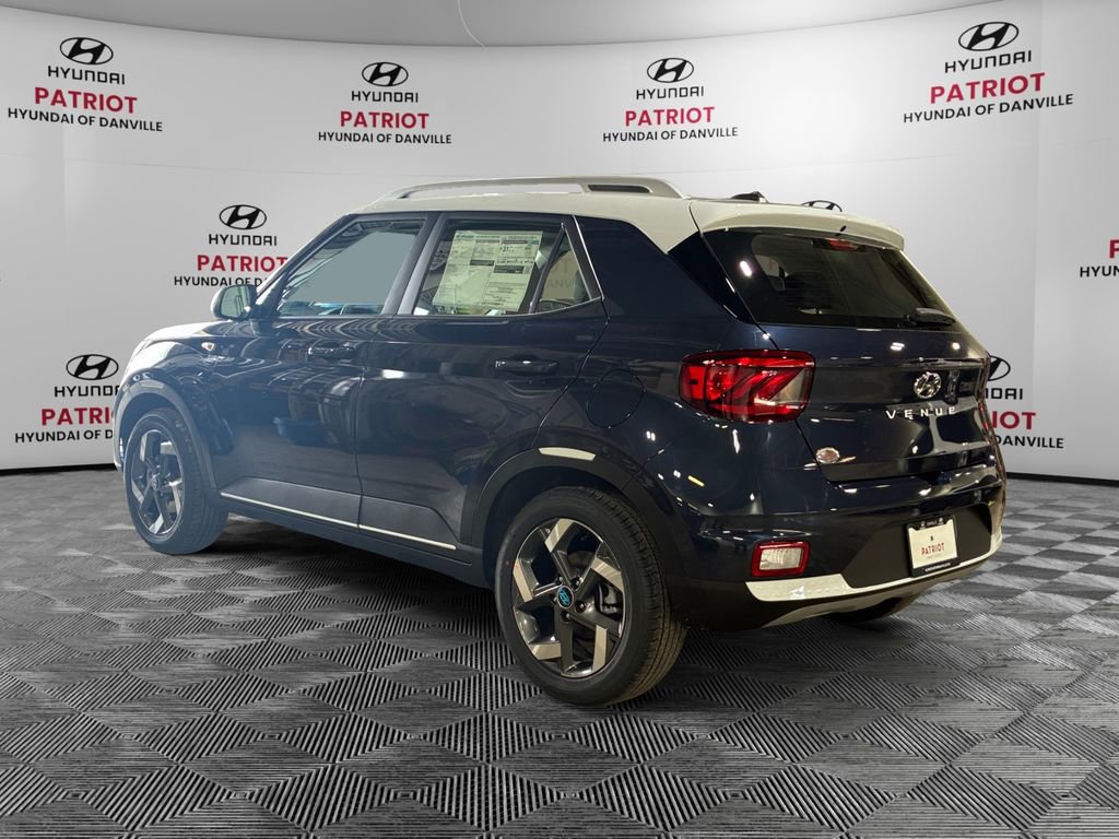 New 2026 Hyundai Venue SEL FWD image 5