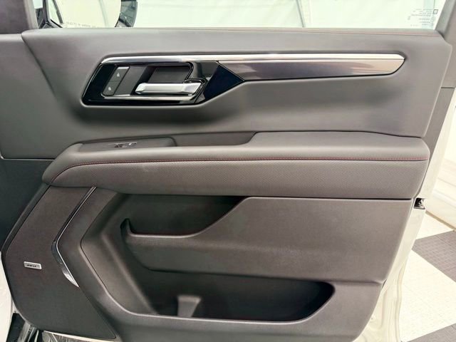 New 2025 Chevrolet Suburban RST w/ RST Capability Package image 24