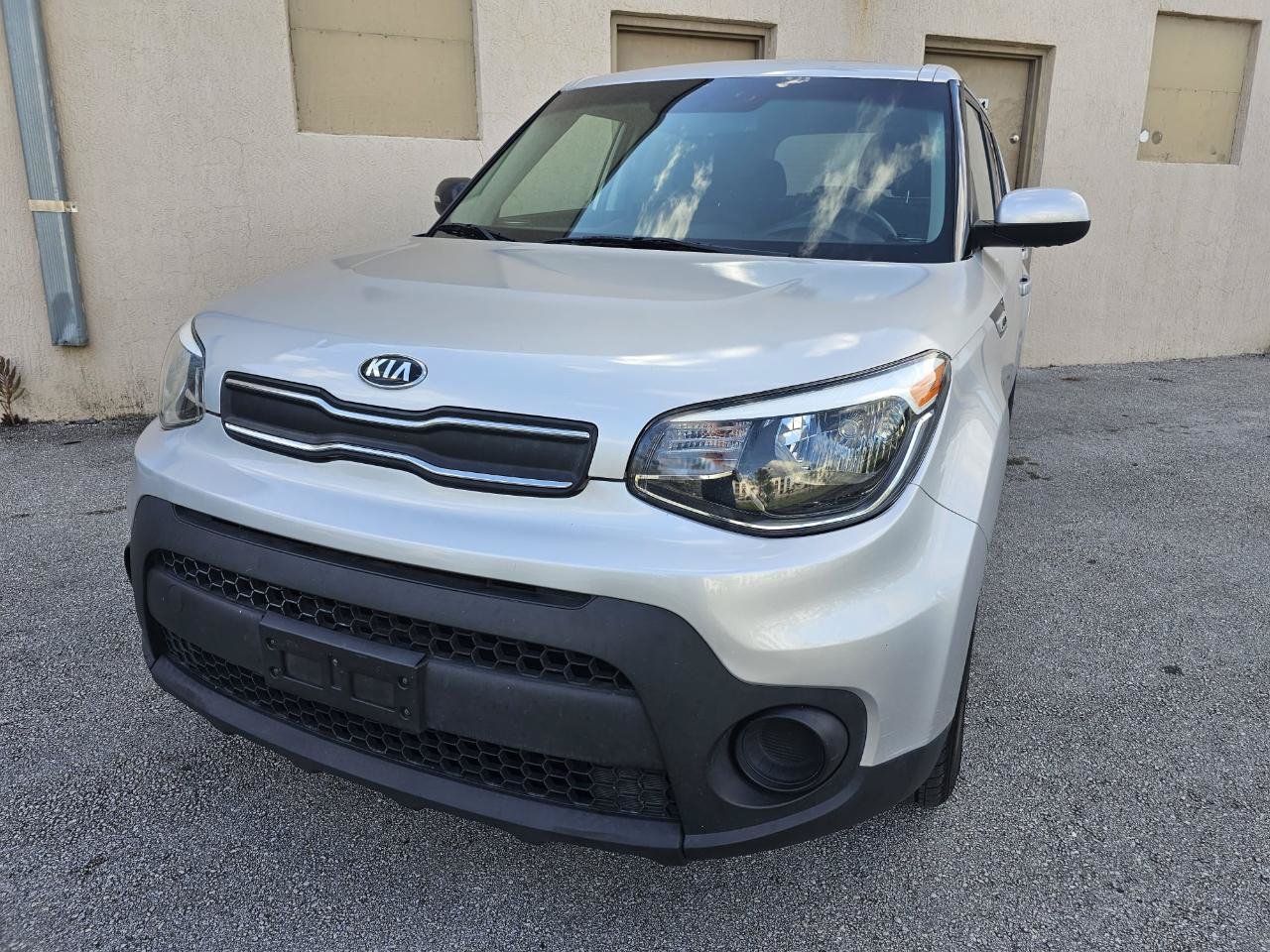 Used 2018 Kia Soul FWD image 17