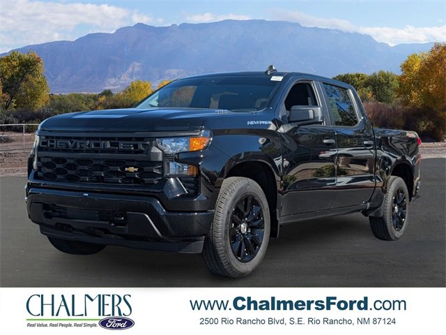 Used 2025 Chevrolet Silverado 1500 Custom image 1