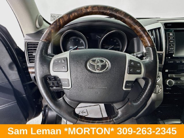Used 2015 Toyota Land Cruiser AWD/4WD image 11