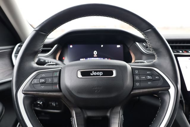 Used 2022 Jeep Grand Cherokee L Limited image 14