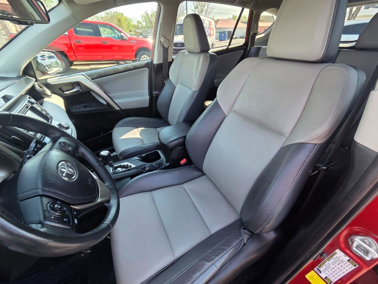 Used 2014 Toyota RAV4 Limited image 12