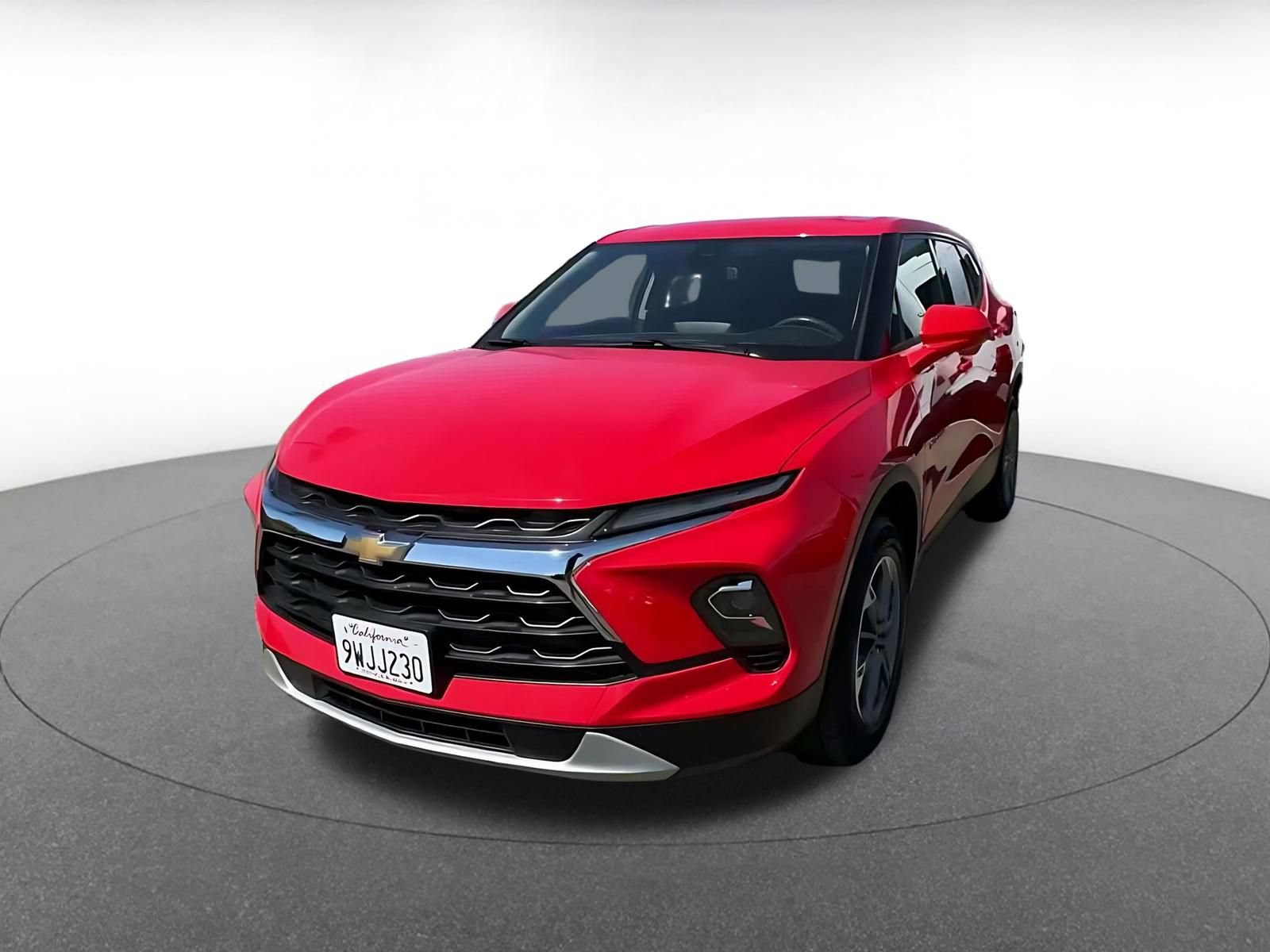 Used 2026 Chevrolet Blazer LT FWD image 6
