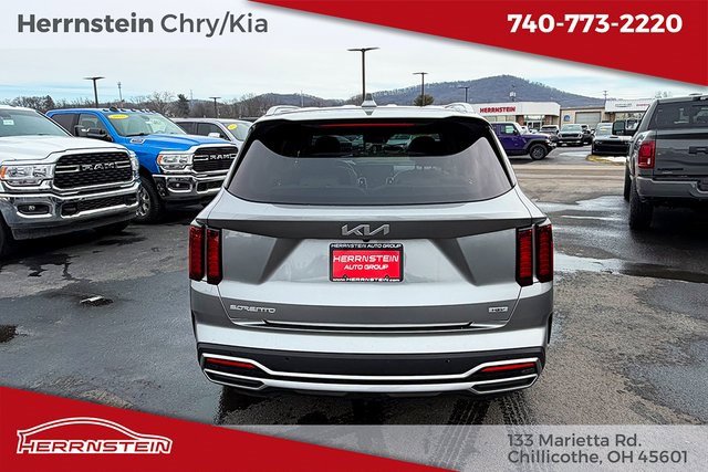 Used 2023 Kia Sorento EX image 29