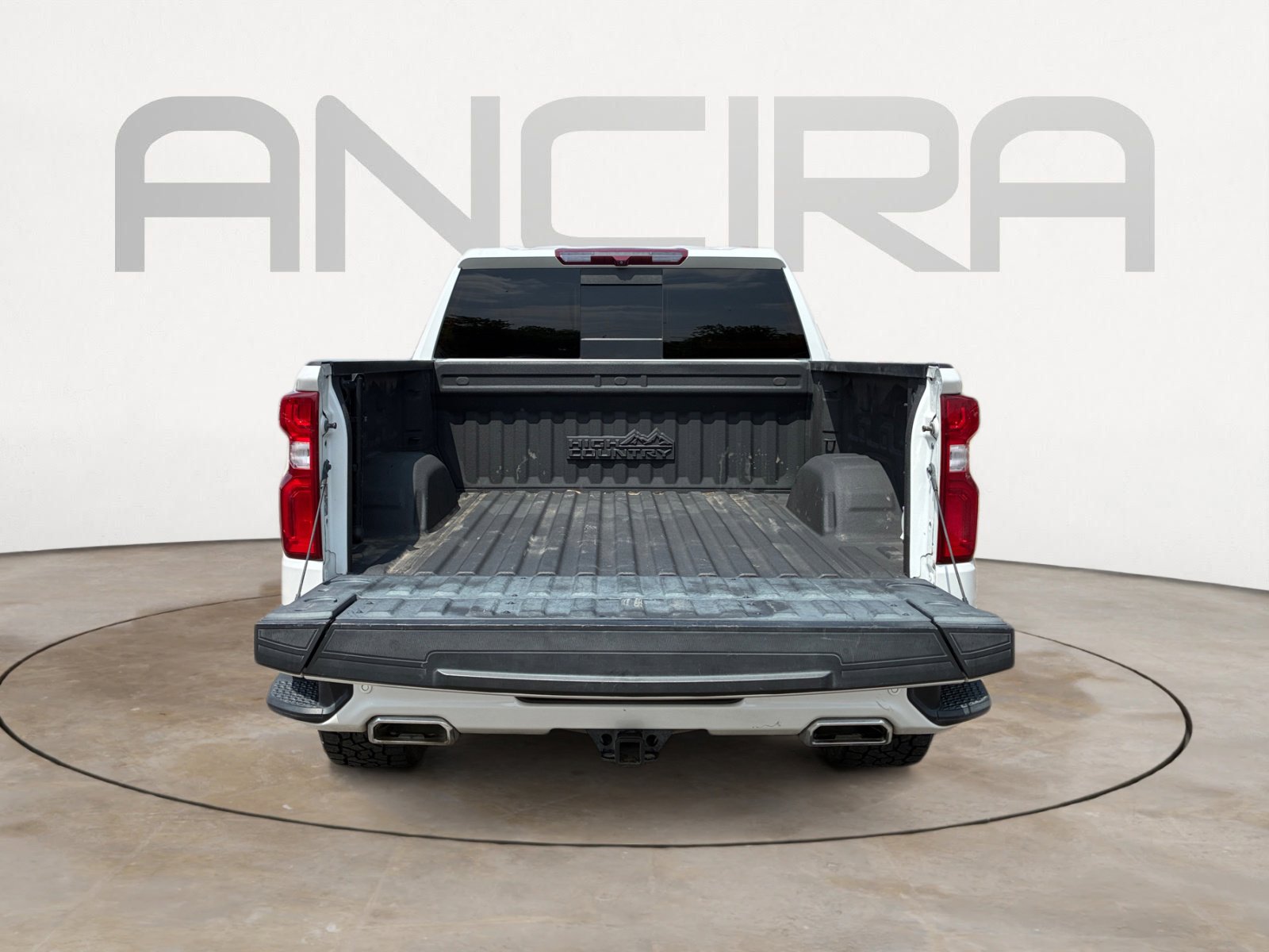 Used 2022 Chevrolet Silverado 1500 High Country w/ High Country Premium Package AWD/4WD image 12