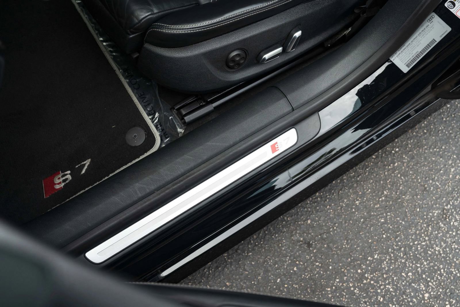 Used 2017 Audi S7 Premium Plus w/ S7 Sport Package image 19