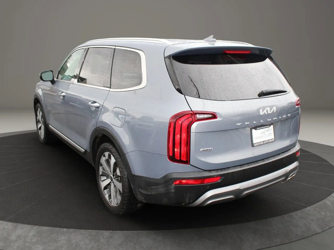 Used 2022 Kia Telluride S image 3