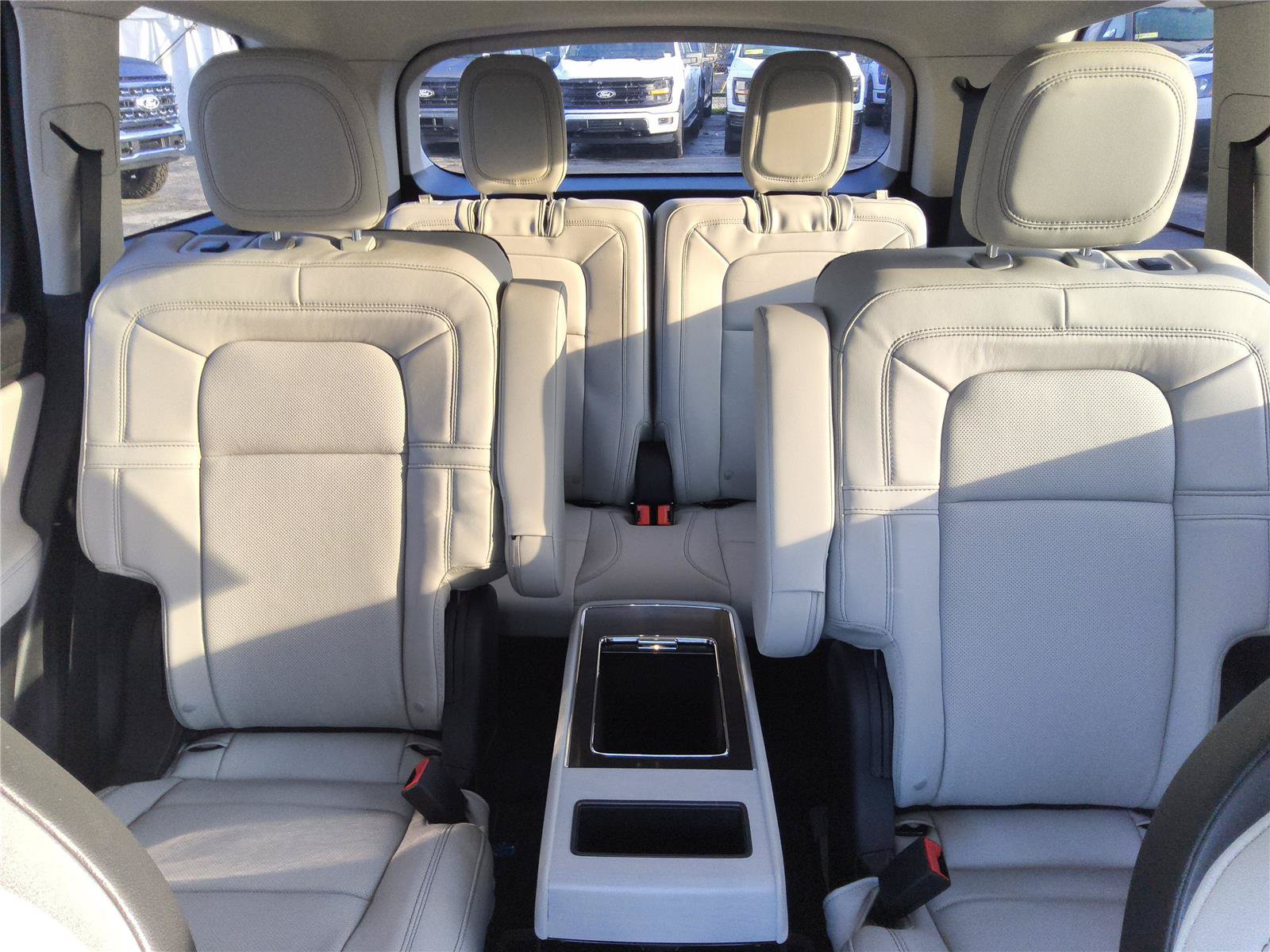 New 2026 Lincoln Aviator Reserve AWD/4WD image 23