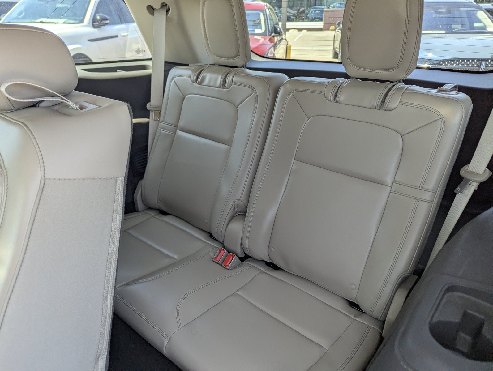 Certified 2021 Lincoln Aviator Reserve w/ Elements Package Plus RWD image 9