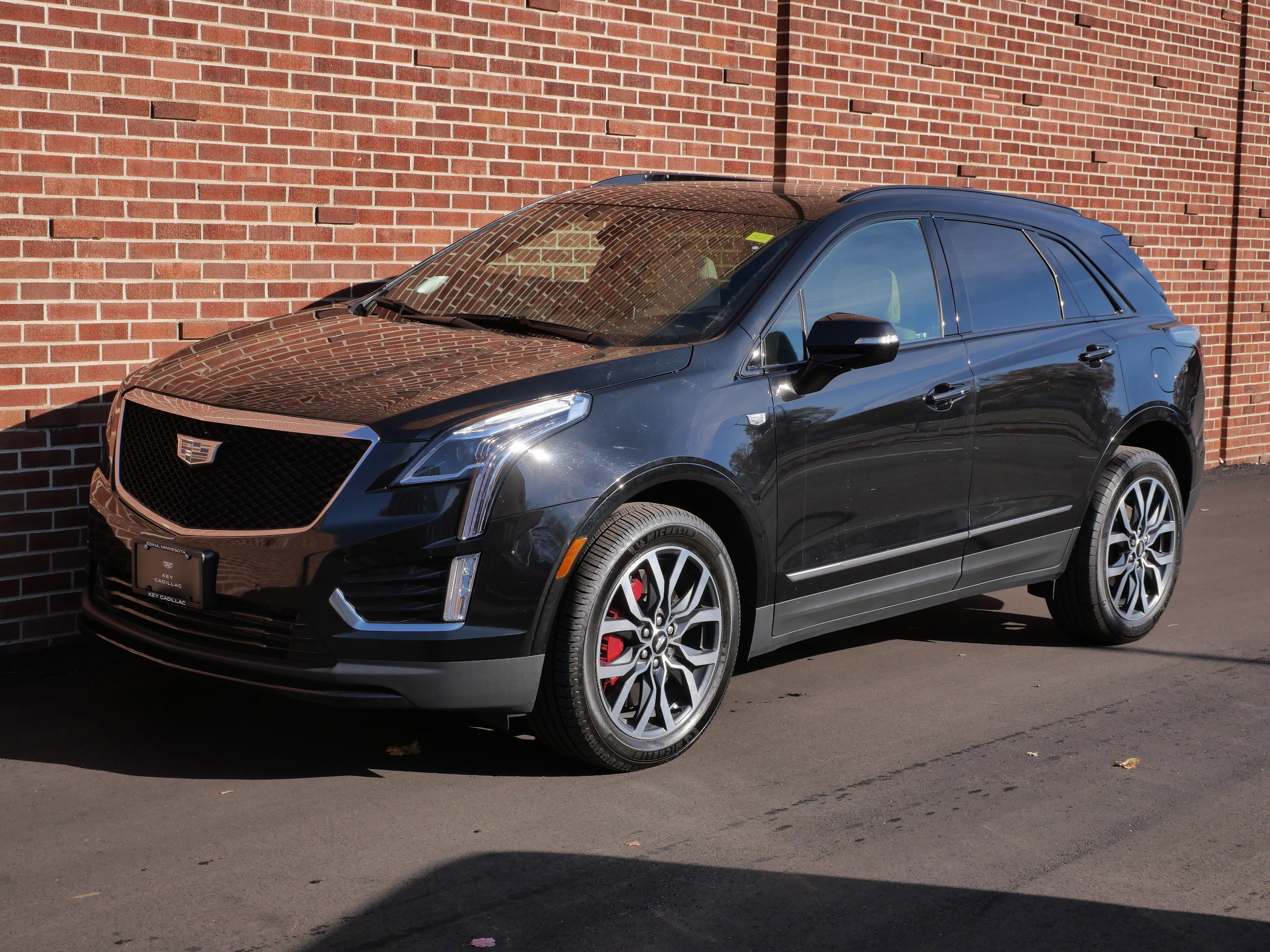 Used 2022 Cadillac XT5 Sportv w/ LPO, Floor Liner Package