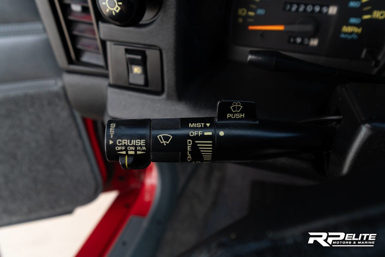 Used 1991 Chevrolet Camaro Z28 RWD image 99