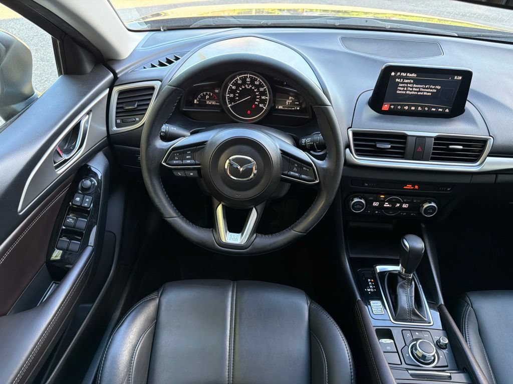 Used 2018 MAZDA MAZDA3 Touring FWD image 25